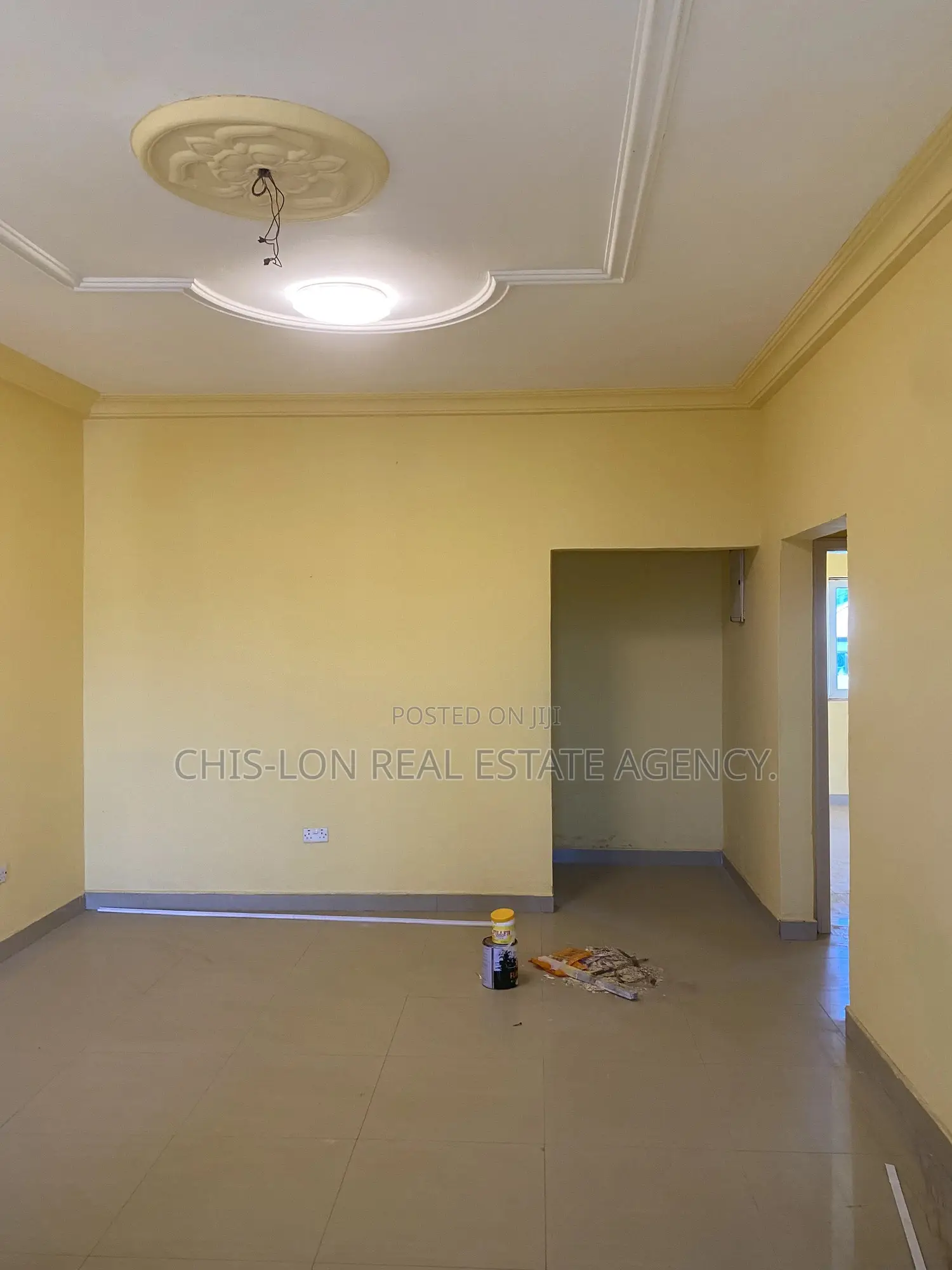 2bdrm Apartment in Chis-Lon Broker’S, Adade for rent