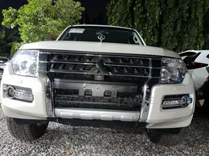 Mitsubishi Pajero V90 3.0 V6 GLS/GLX 2020 White