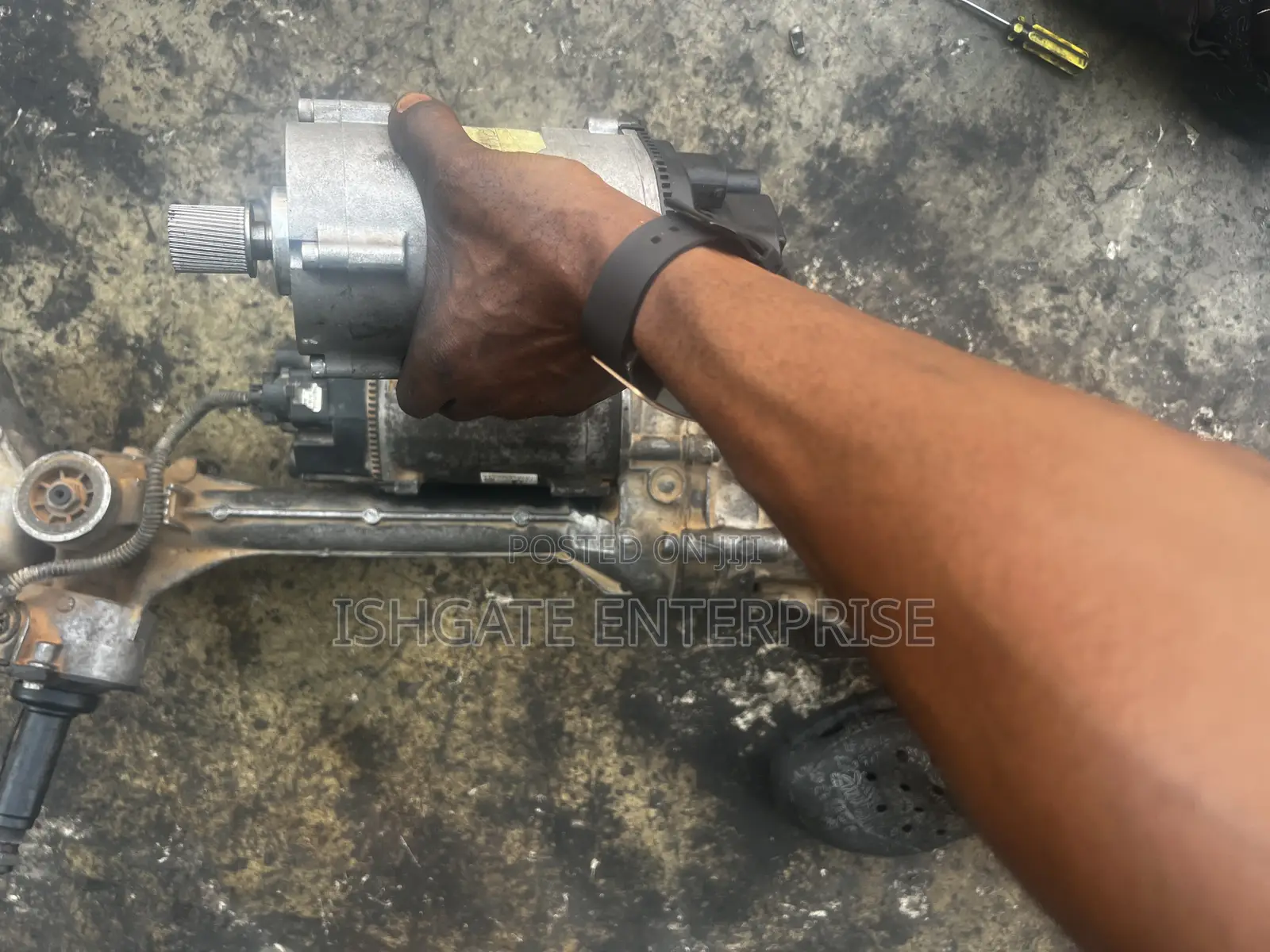Repairs All Kinds of Electronics Steering Rack Benz,Range Rover,Bmw,