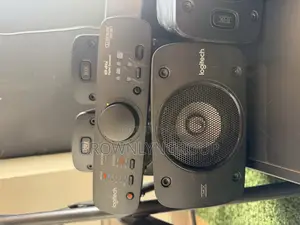 Logitech Z906 5.1 Surround Sound Speaker System.