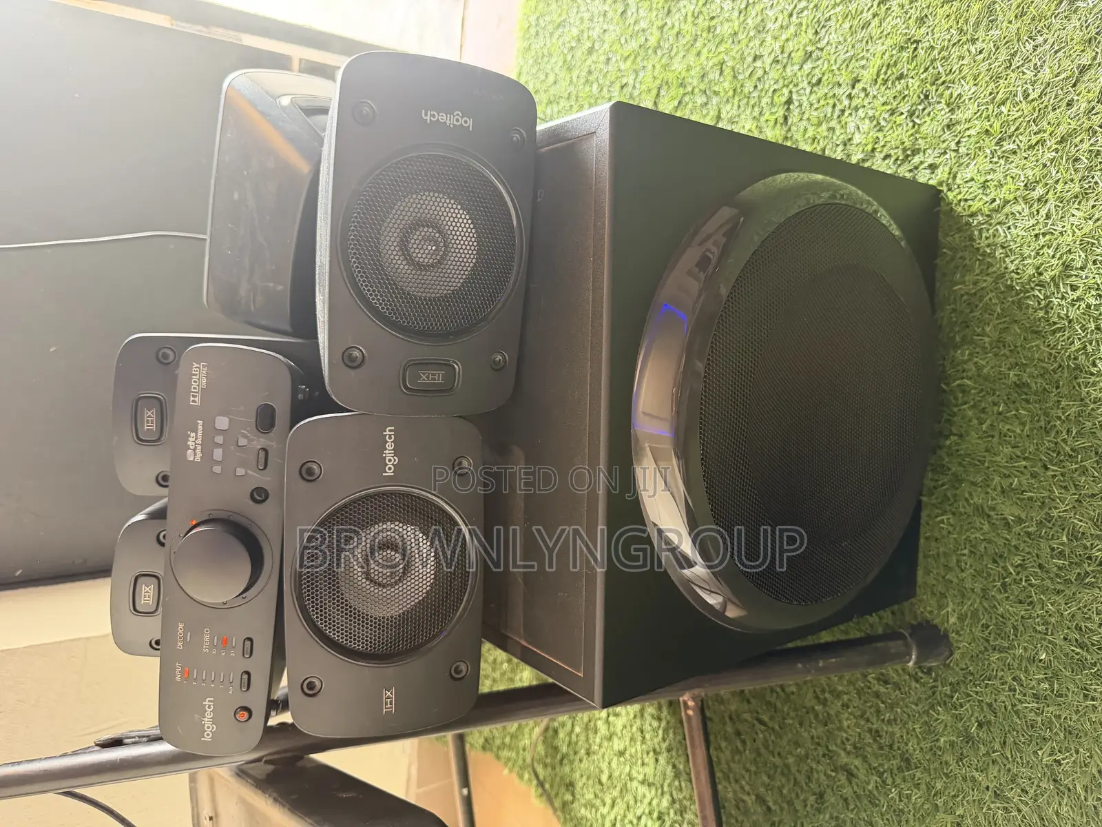 Logitech Z906 5.1 Surround Sound Speaker System.