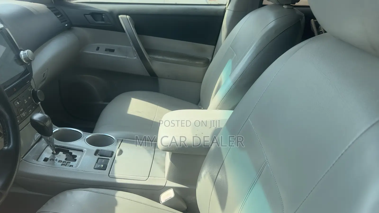 Toyota Highlander Limited 2011 White