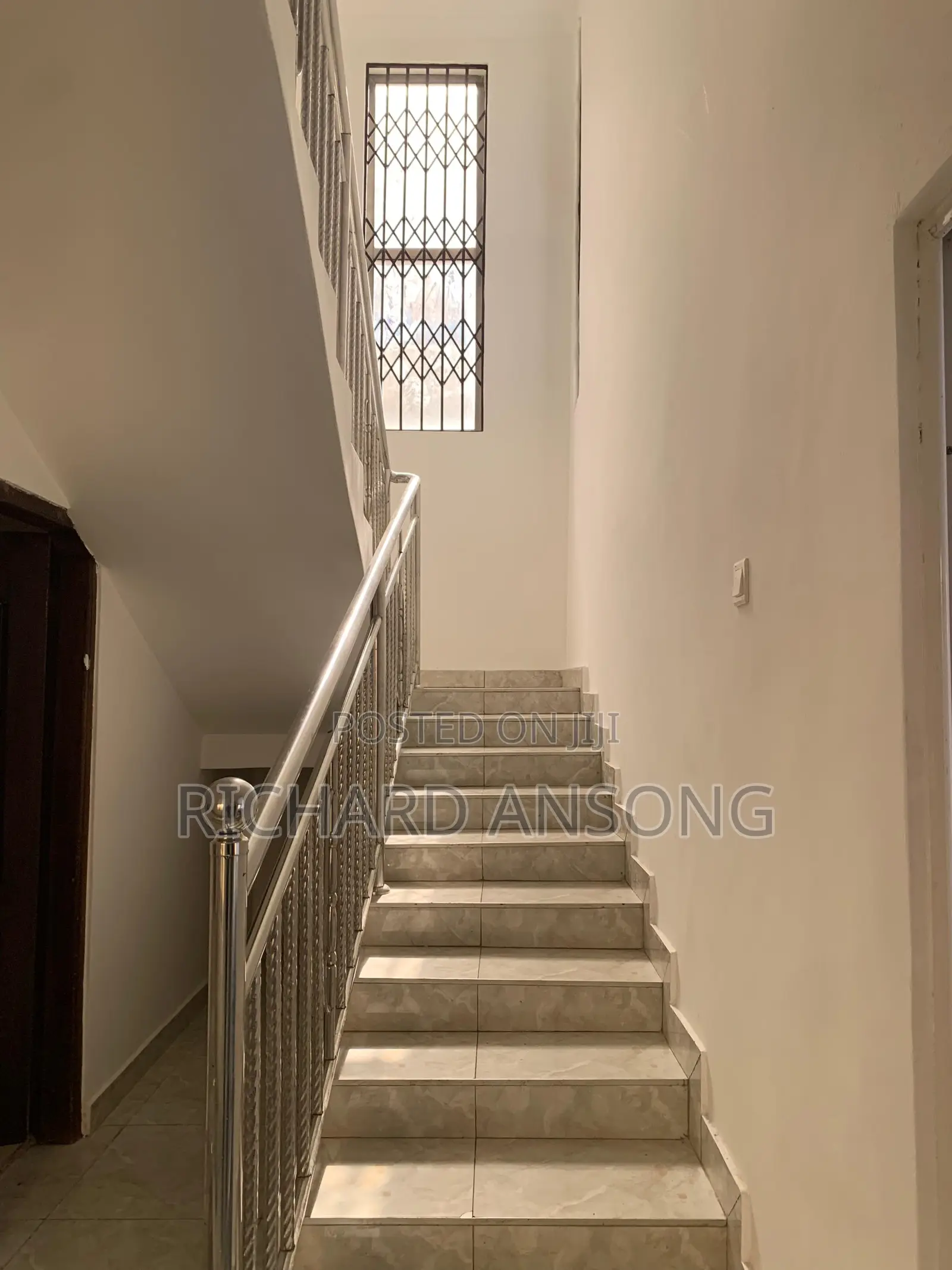 3bdrm Duplex in Kwabenya for rent