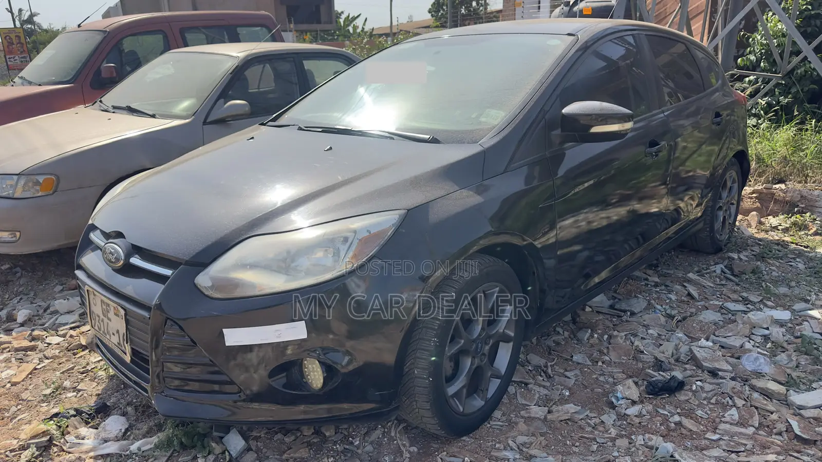 Ford Focus SE Hatchback FWD (2.0L 4cyl 5M) 2012 Black