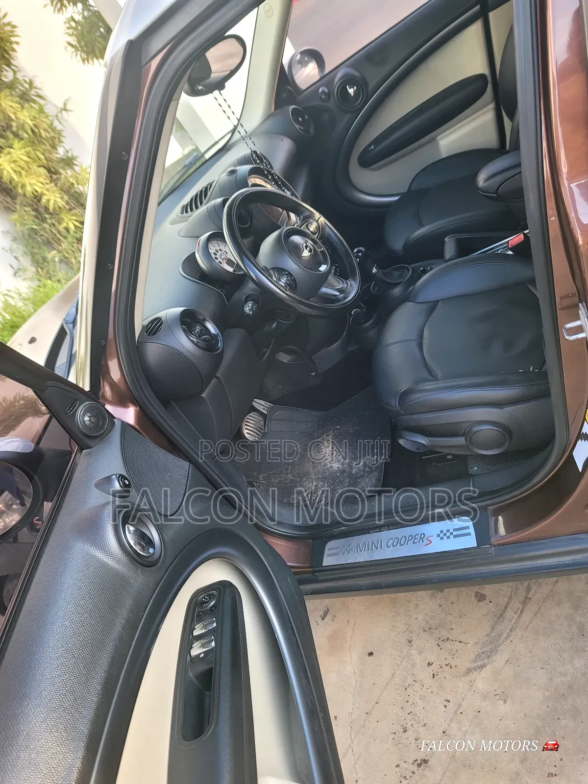 Mini Cooper S 2013 Brown