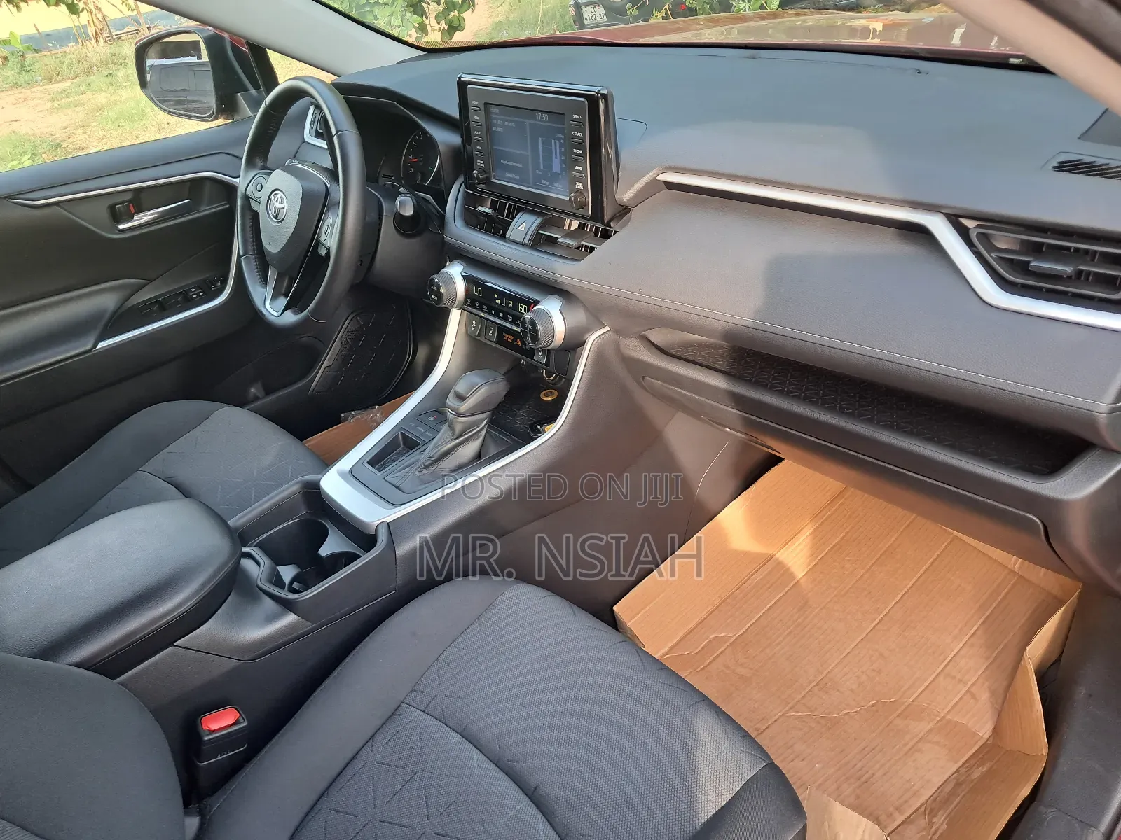 Toyota RAV4 XLE AWD 2020 Red