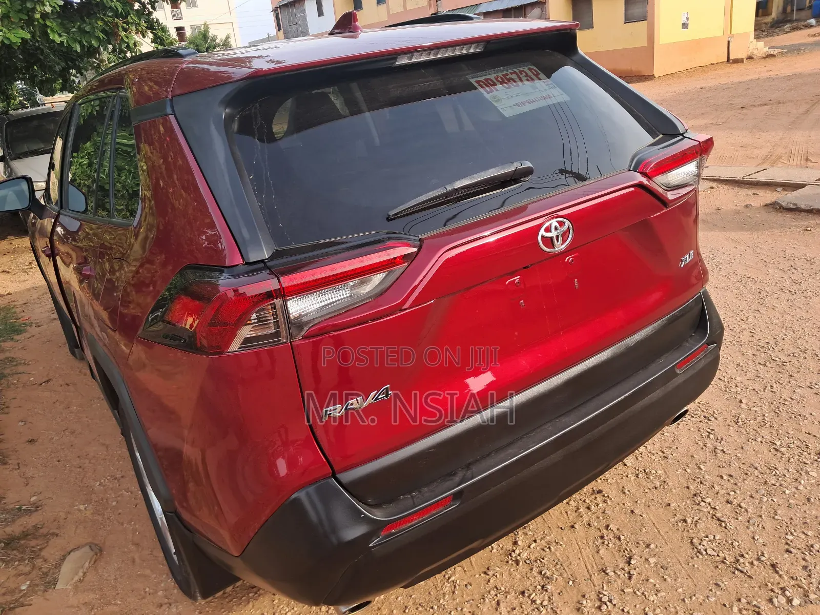 Toyota RAV4 XLE AWD 2020 Red