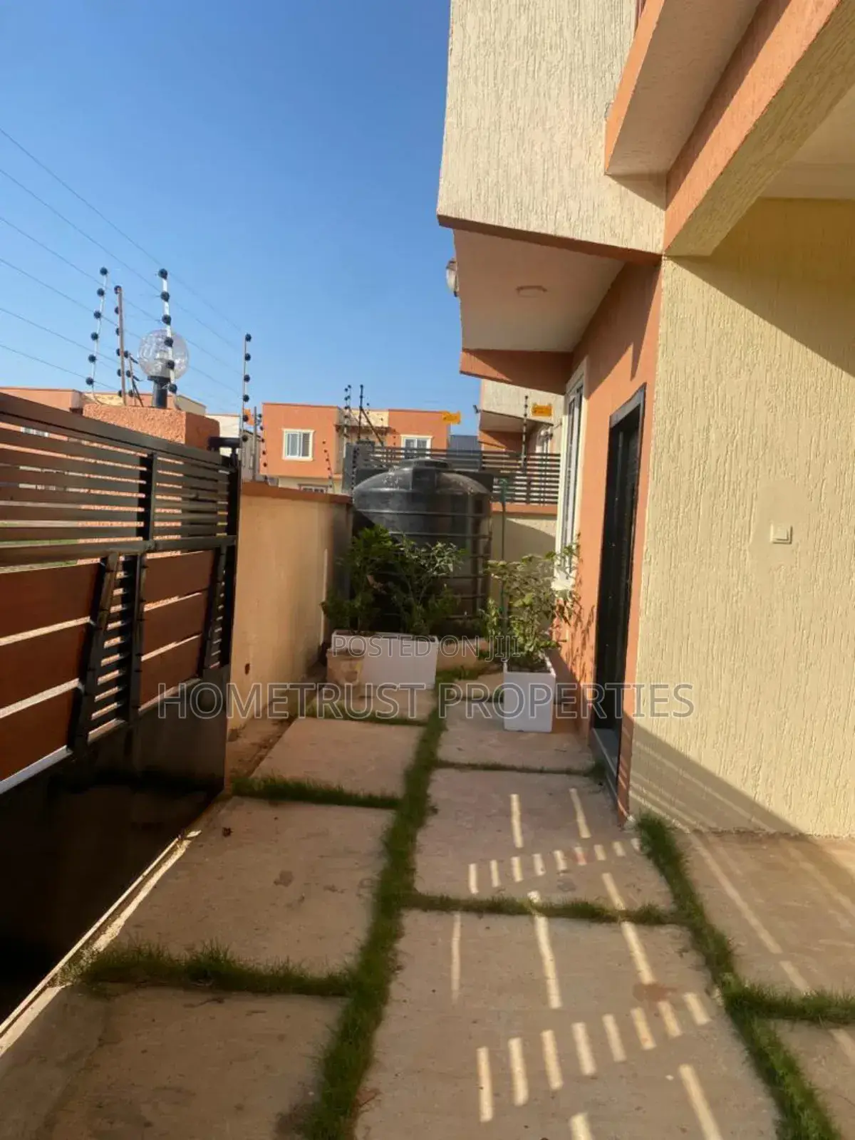 2bdrm Duplex in Achimota Mile 7 for rent
