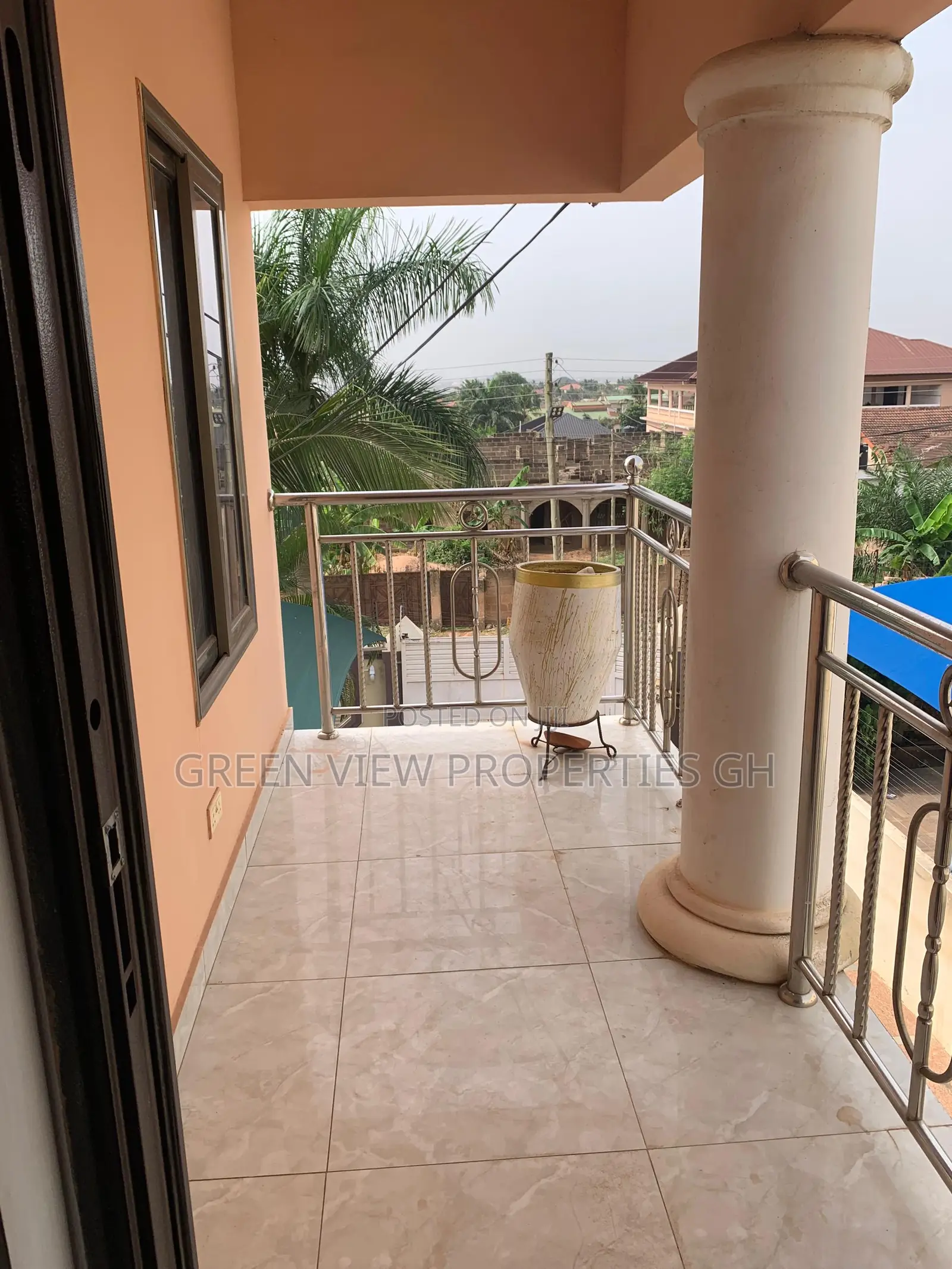 3bdrm Duplex in Kwabenya for rent