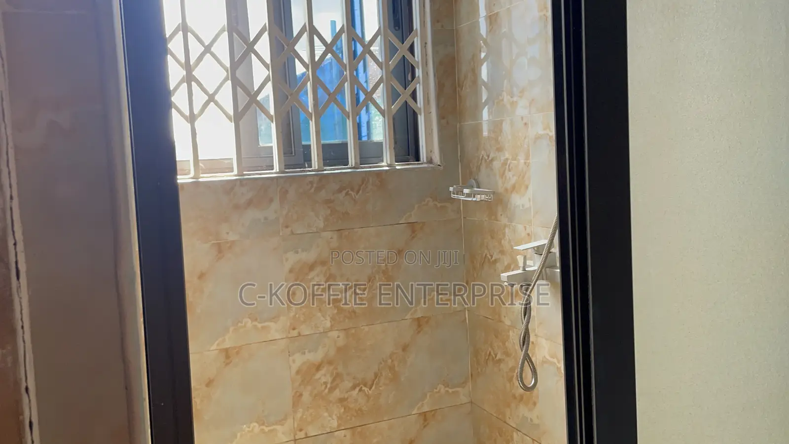 4bdrm Duplex in Ofankor Barrier for rent