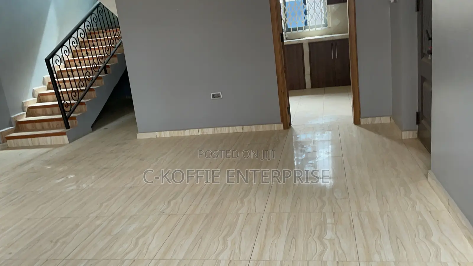 4bdrm Duplex in Ofankor Barrier for rent