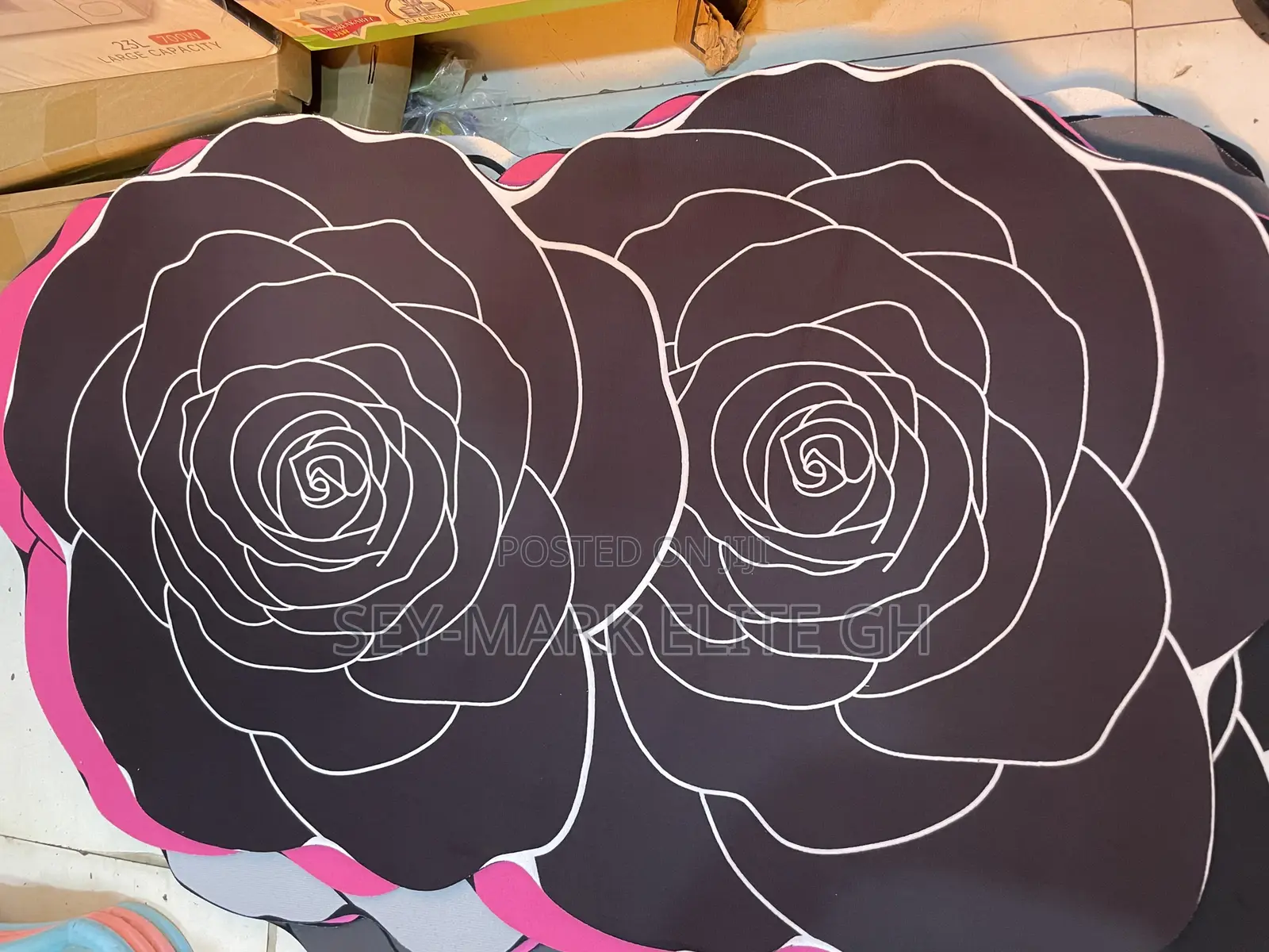 Flower Shaped Absorbent Anti-slip Bathroom Mat