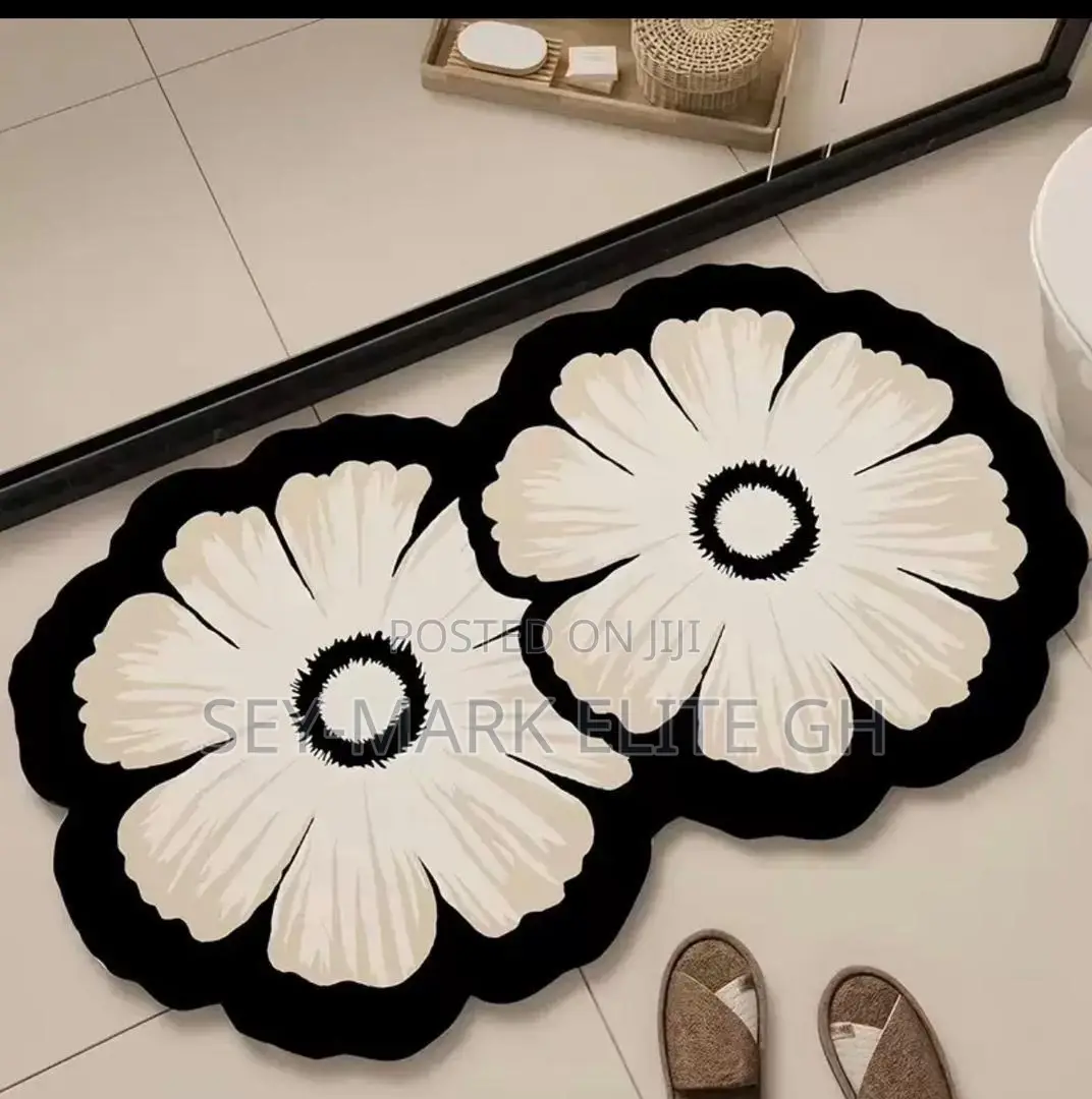 Flower Shaped Absorbent Anti-slip Bathroom Mat