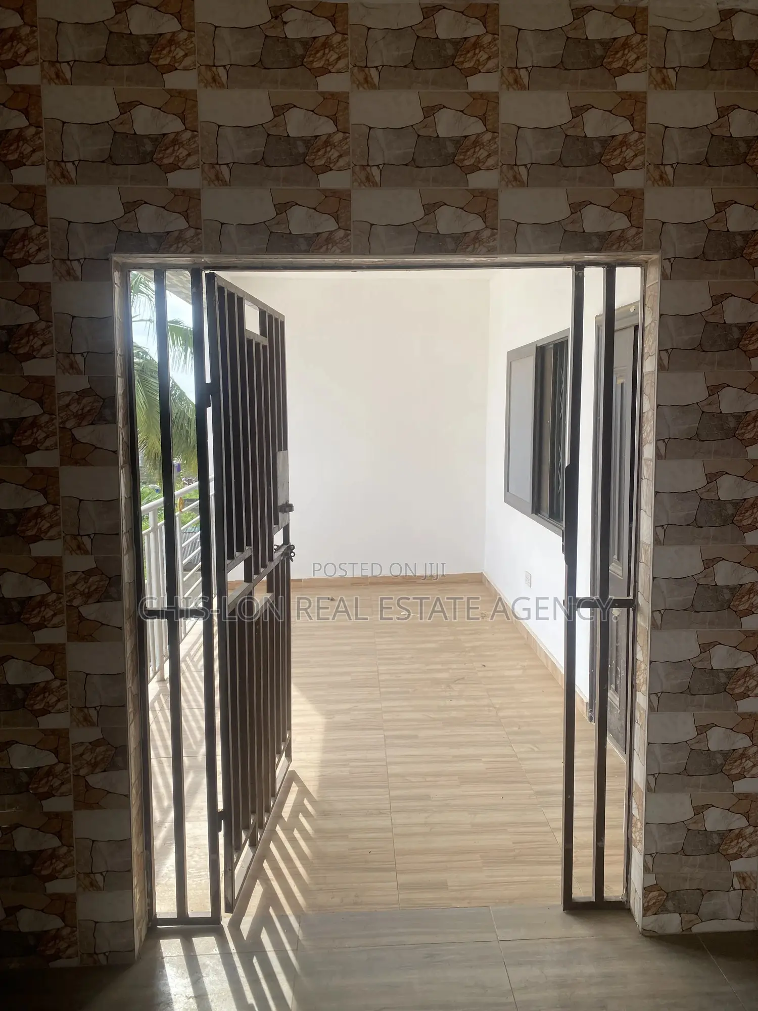 2bdrm Apartment in Chis-Lon Broker’S, Adam Nana for rent