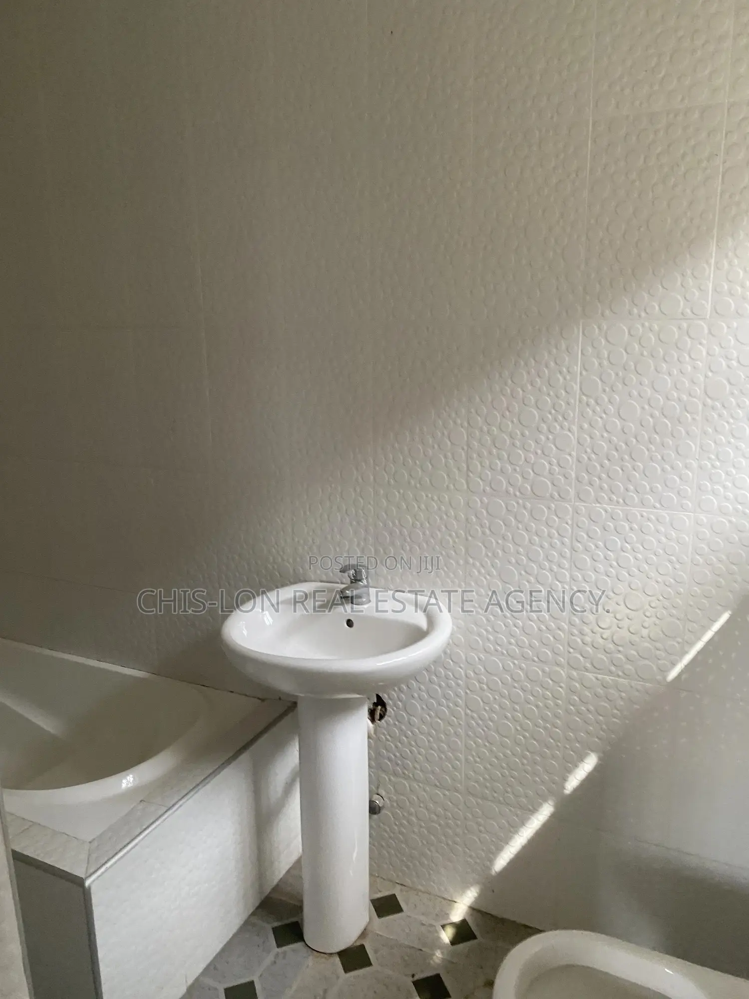 3bdrm House in Tuba, Toll Booth for rent