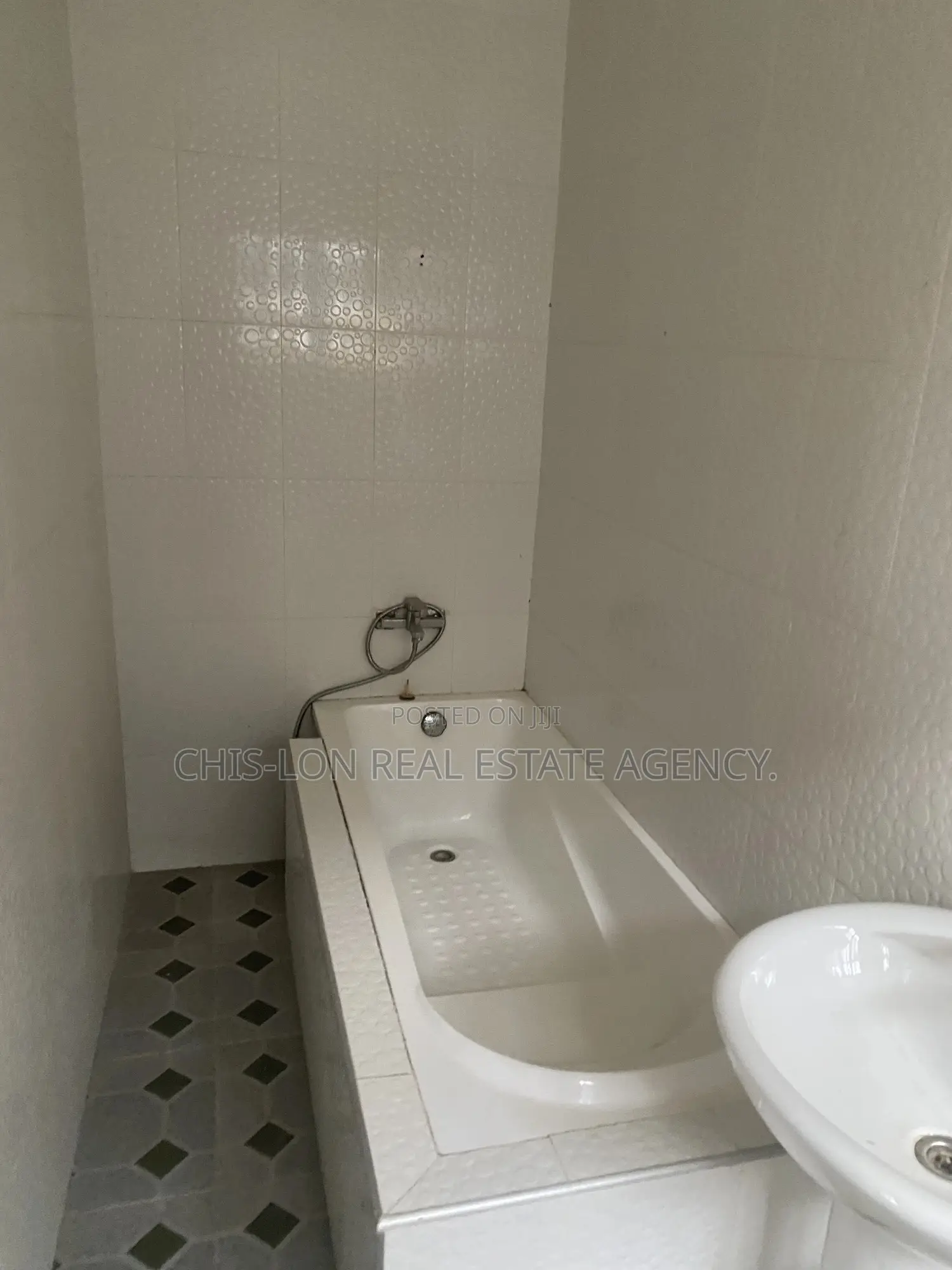 3bdrm House in Tuba, Toll Booth for rent