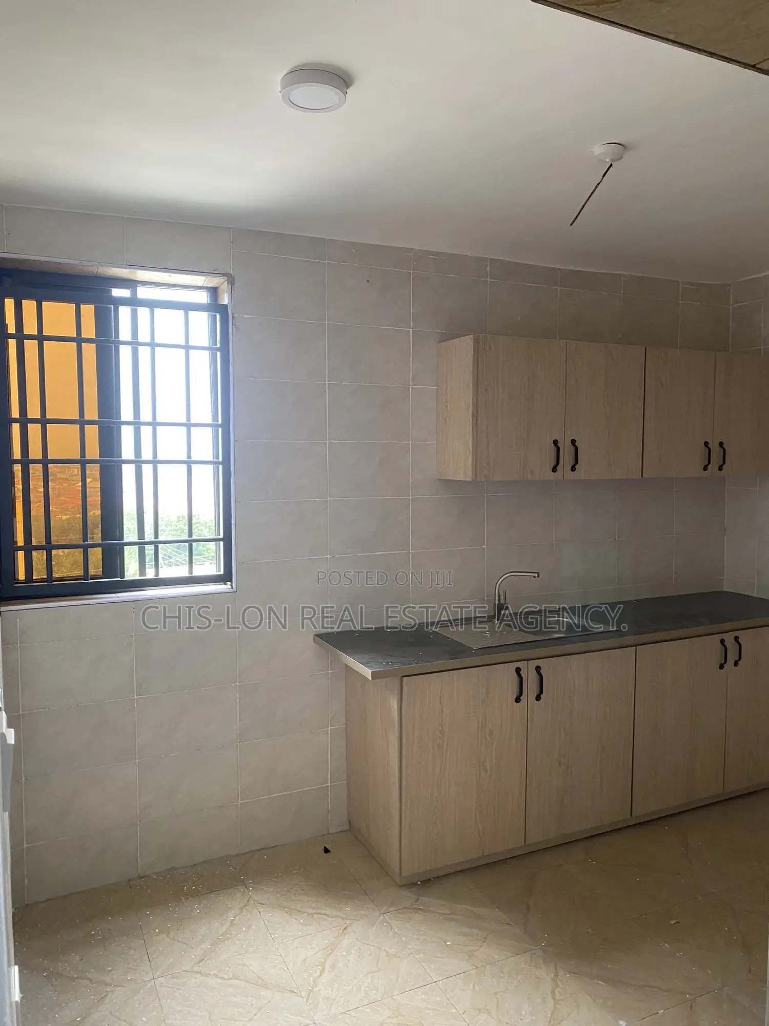 1bdrm Apartment in Kasoa Tuba Road, Toll Booth for rent