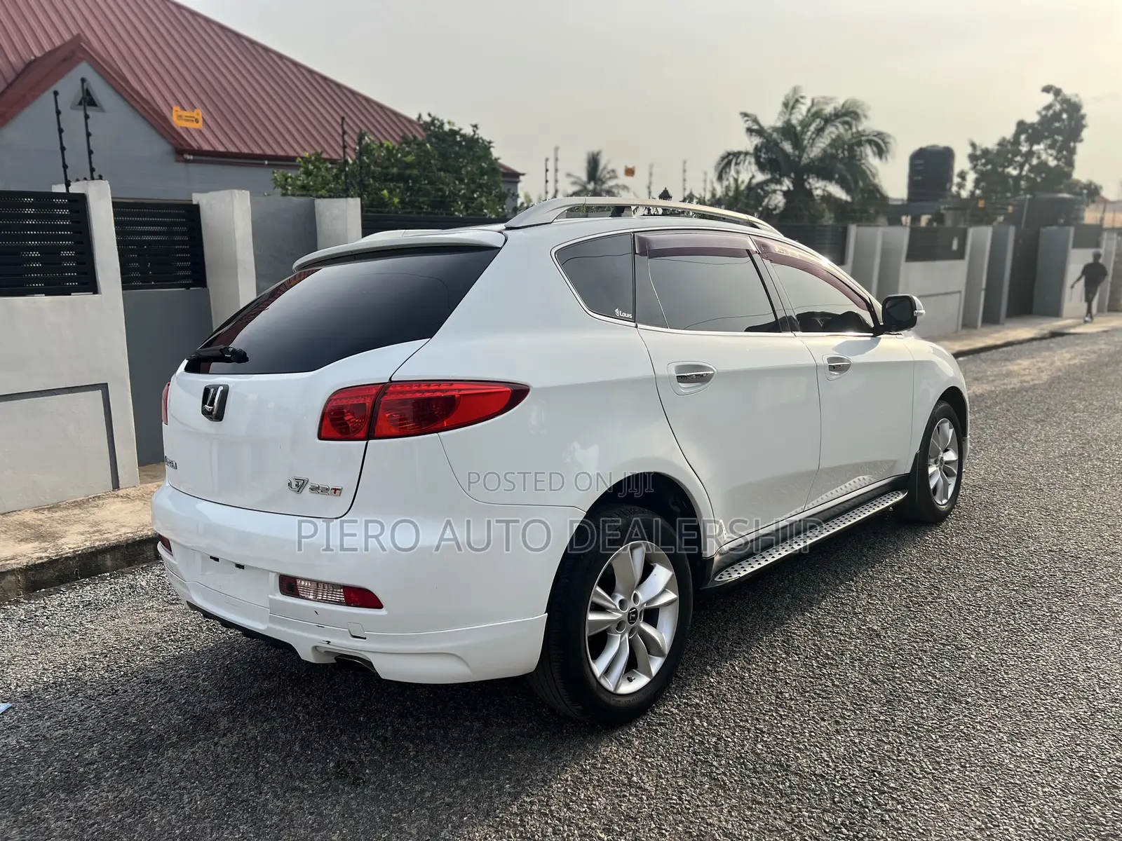 Luxgen U6 2013 White