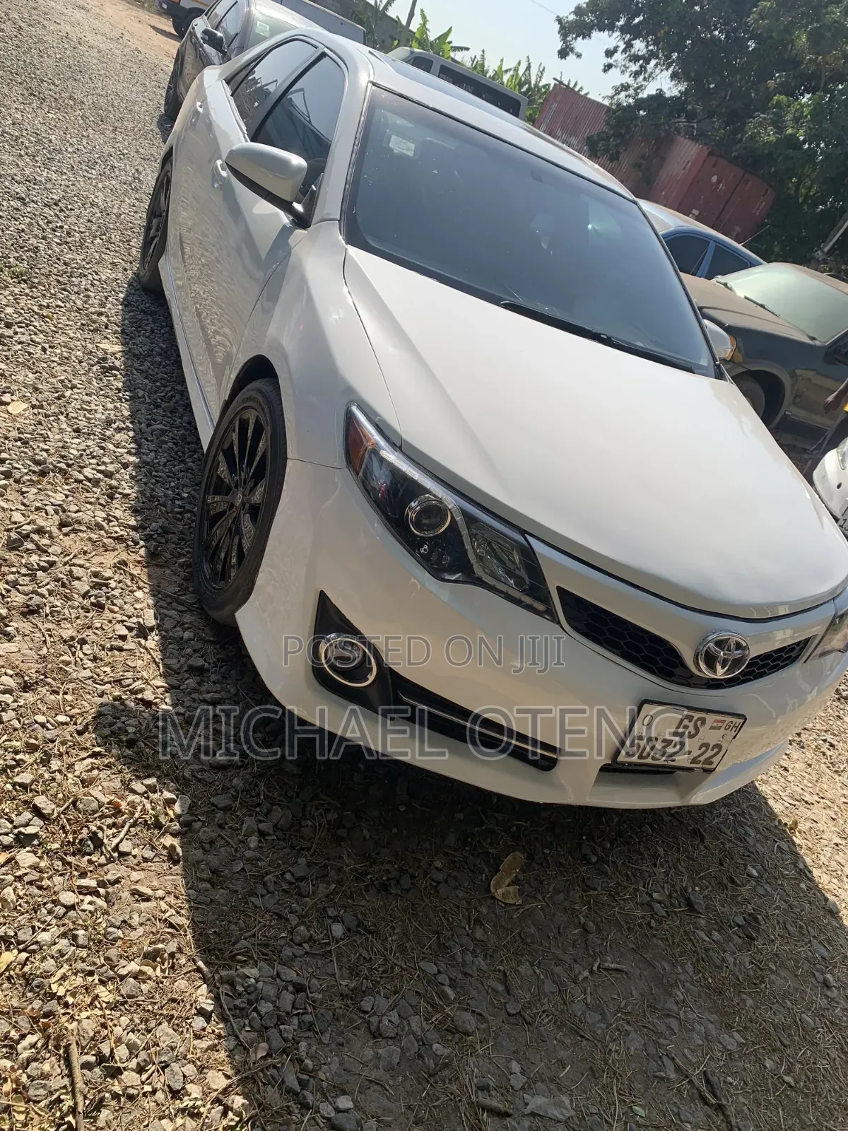 Toyota Camry LE 4dr Sedan (2.5L 4cyl 6A) 2014 White
