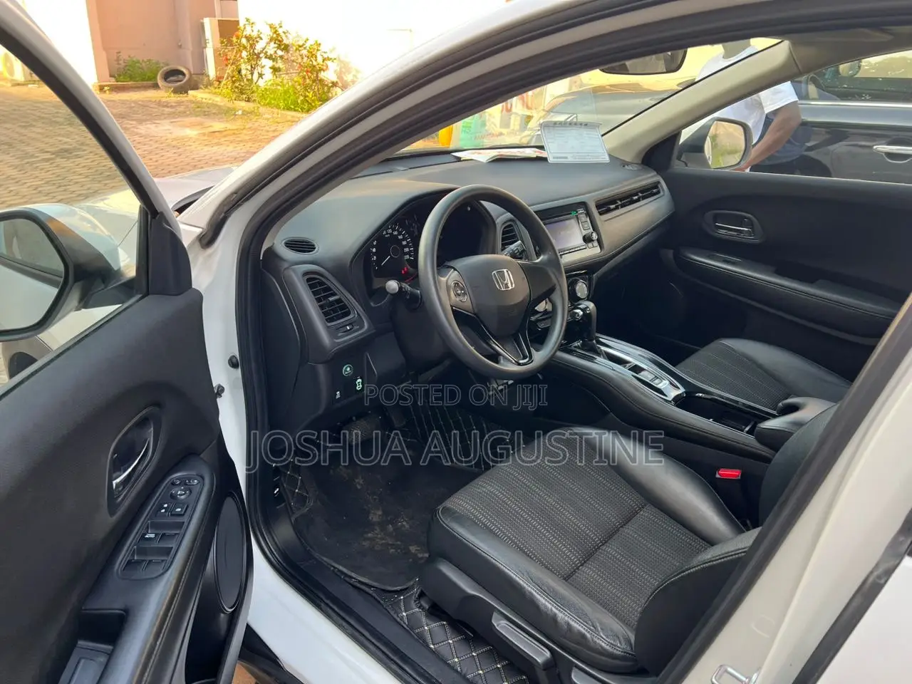 Honda Vezel 2017 White