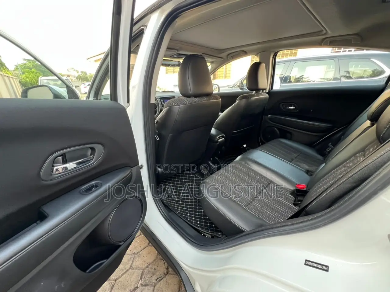 Honda Vezel 2017 White