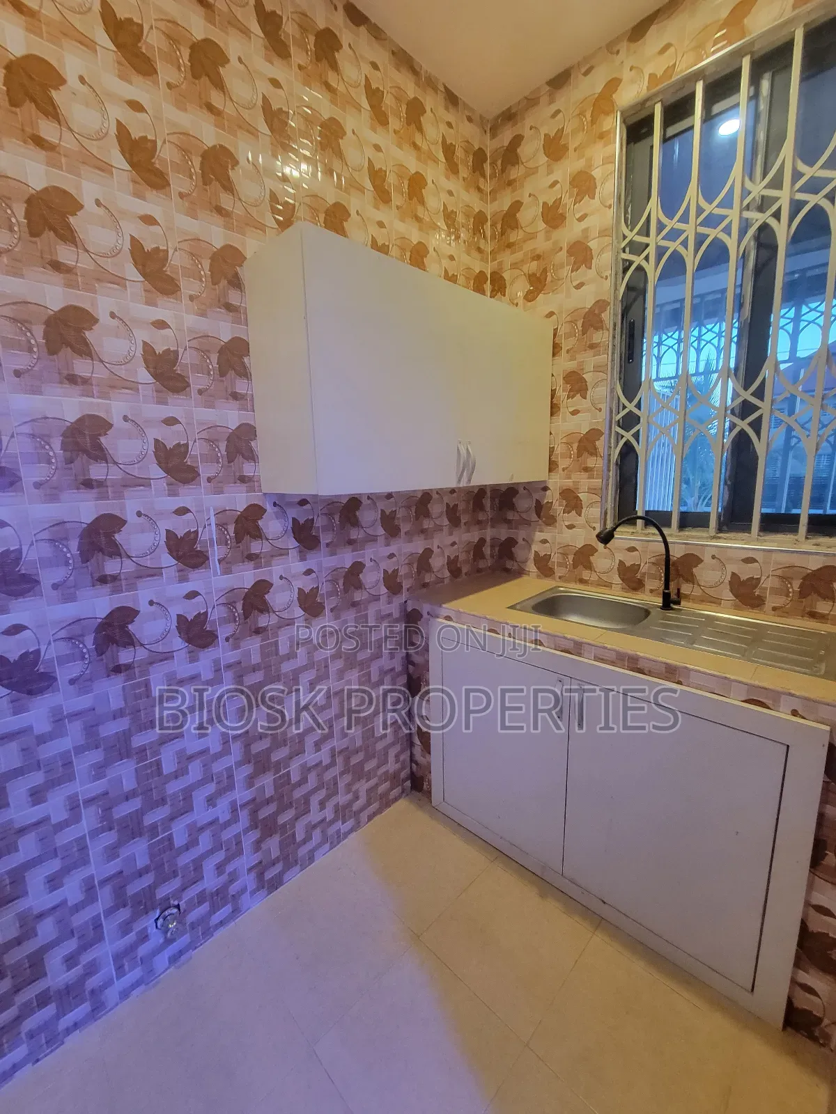 1bdrm Apartment in Biosk Properties, Malejor for rent
