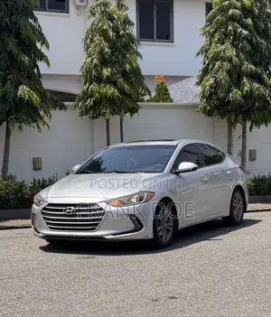 Hyundai Elantra SE 2018 Silver