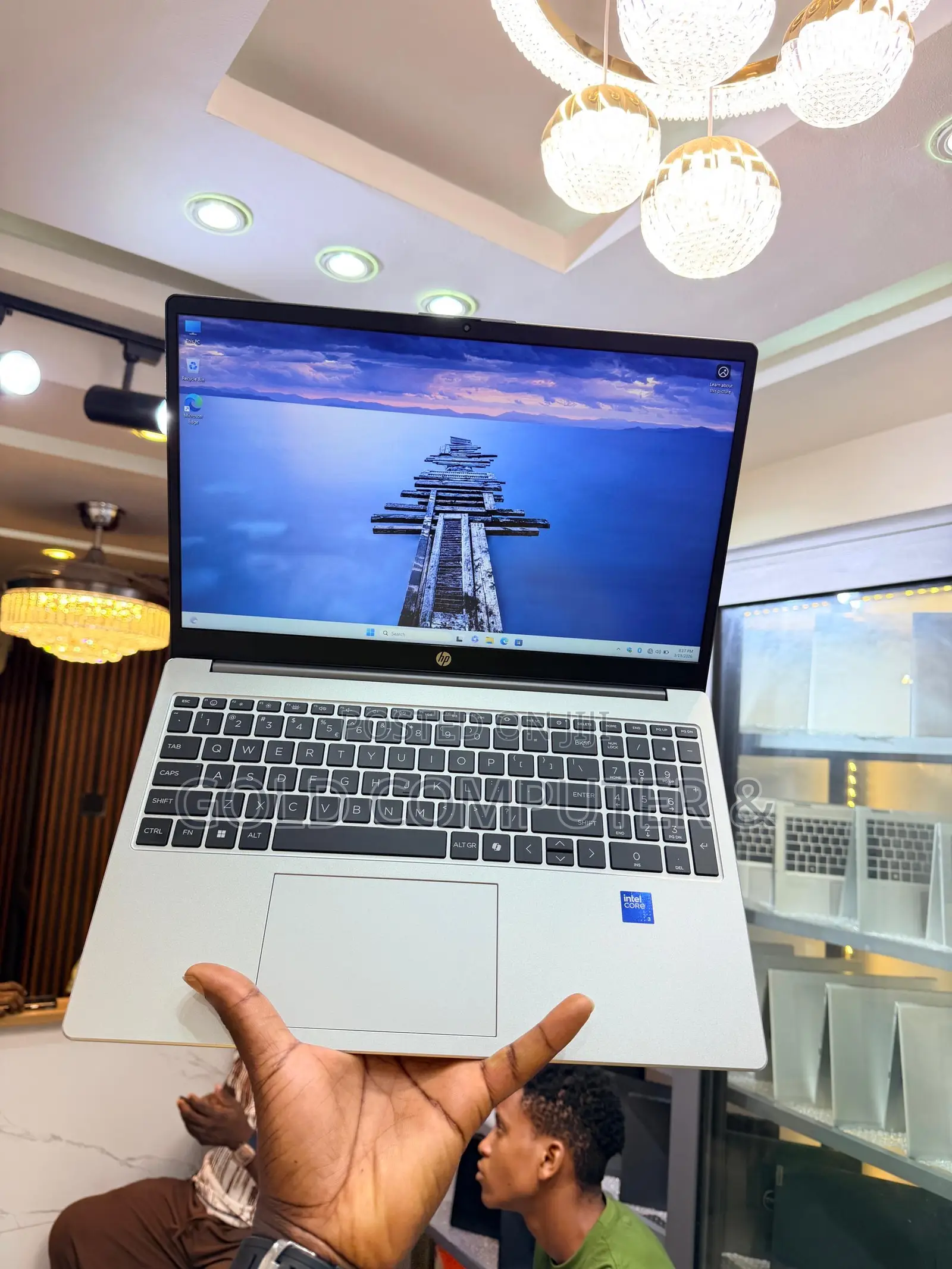 New Laptop HP 250 G10 8GB Intel Core i3 SSD 512GB