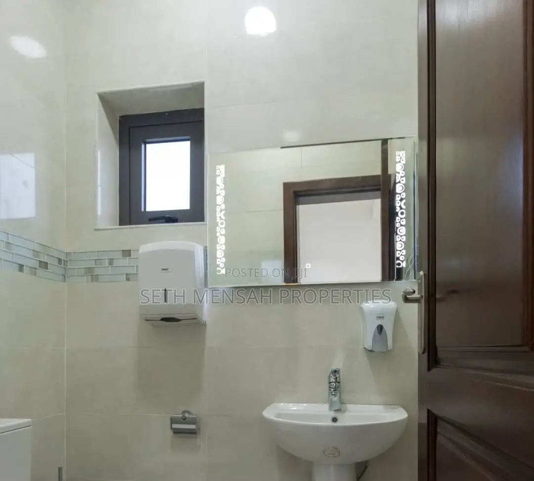 4bdrm House in Abelenkpe, Methodist Church Area for rent