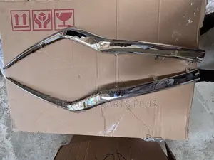Honda CRV/Cr-v Headlight Strip Pair Chrome Shining 2017 2018 2019