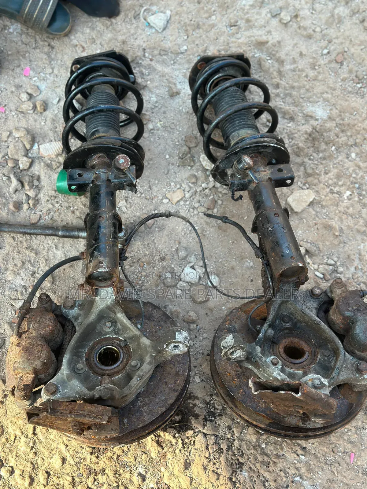 Chevrolet Equinox Front Shocks Absorbers and Complete Hub