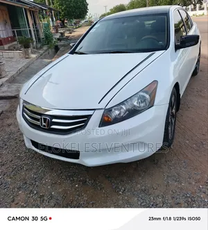 Honda Accord 2014 Pearl