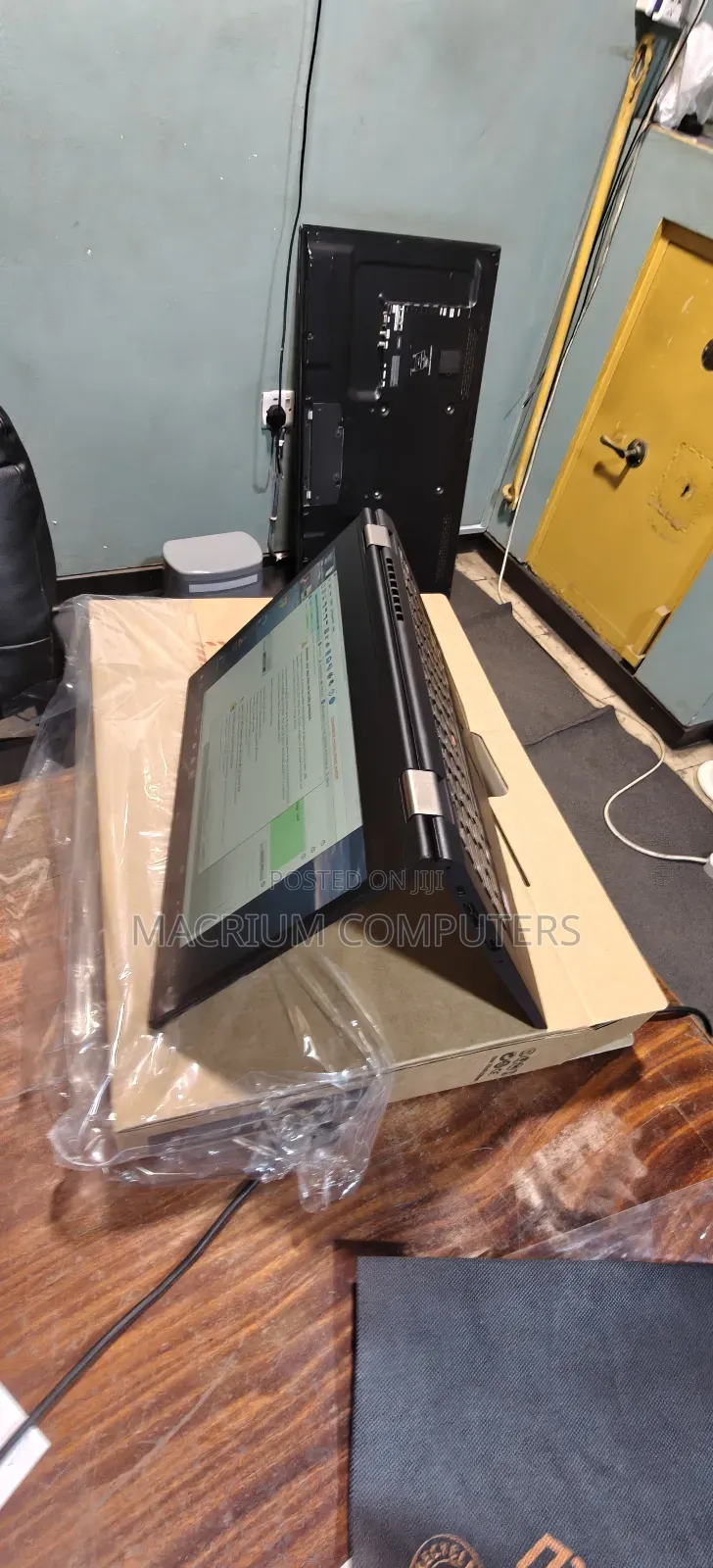 New Laptop Lenovo ThinkPad L13 Yoga 16GB Intel Core i5 SSD 256GB