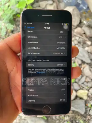 Apple iPhone SE (2020) 64 GB Red