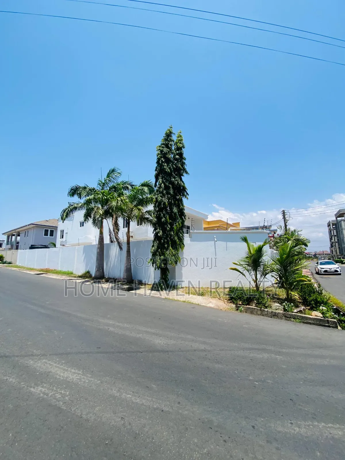 Furnished 4bdrm House in East Airport, Tseaddo for rent
