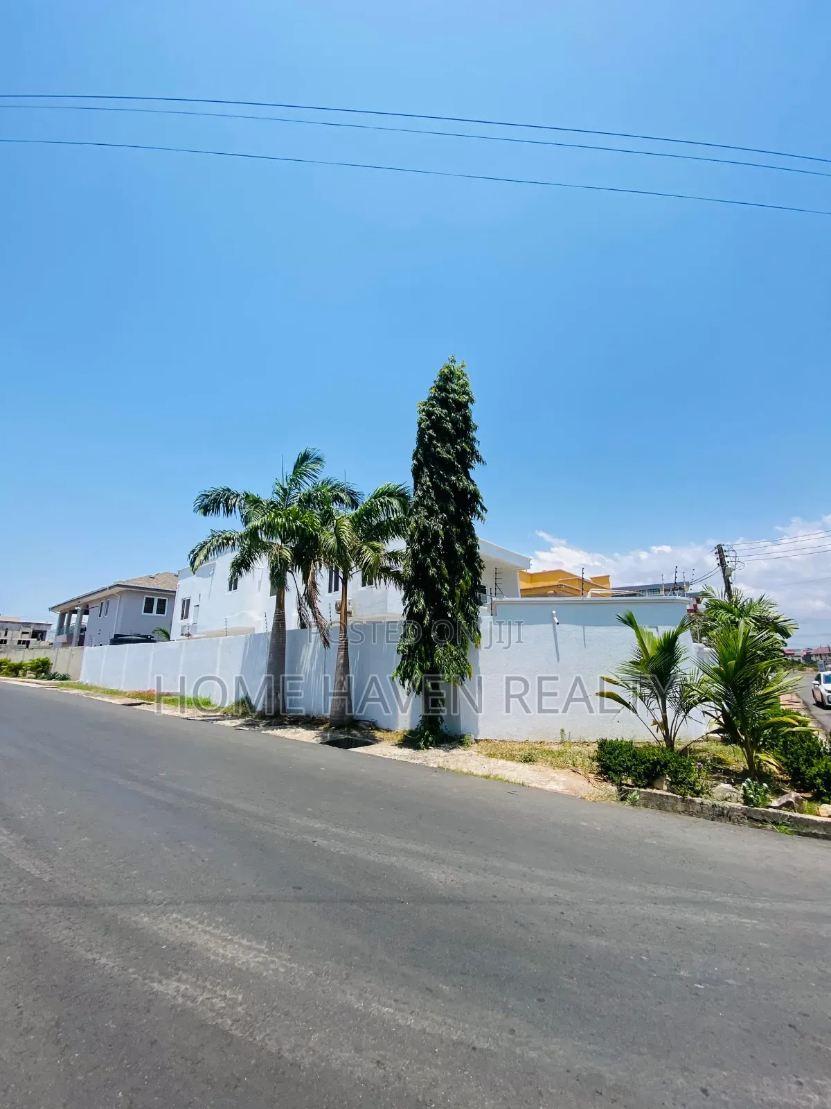 Furnished 4bdrm House in East Airport, Tseaddo for rent