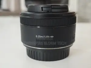 Canon Ef 50mm F/1.8 STM Lens