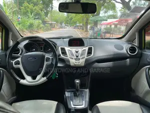 Ford Fiesta 2013 Green