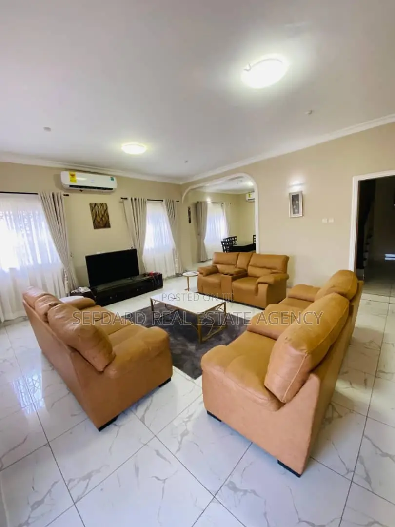 Furnished 4bdrm Townhouse / Terrace in Airport Residential Area
