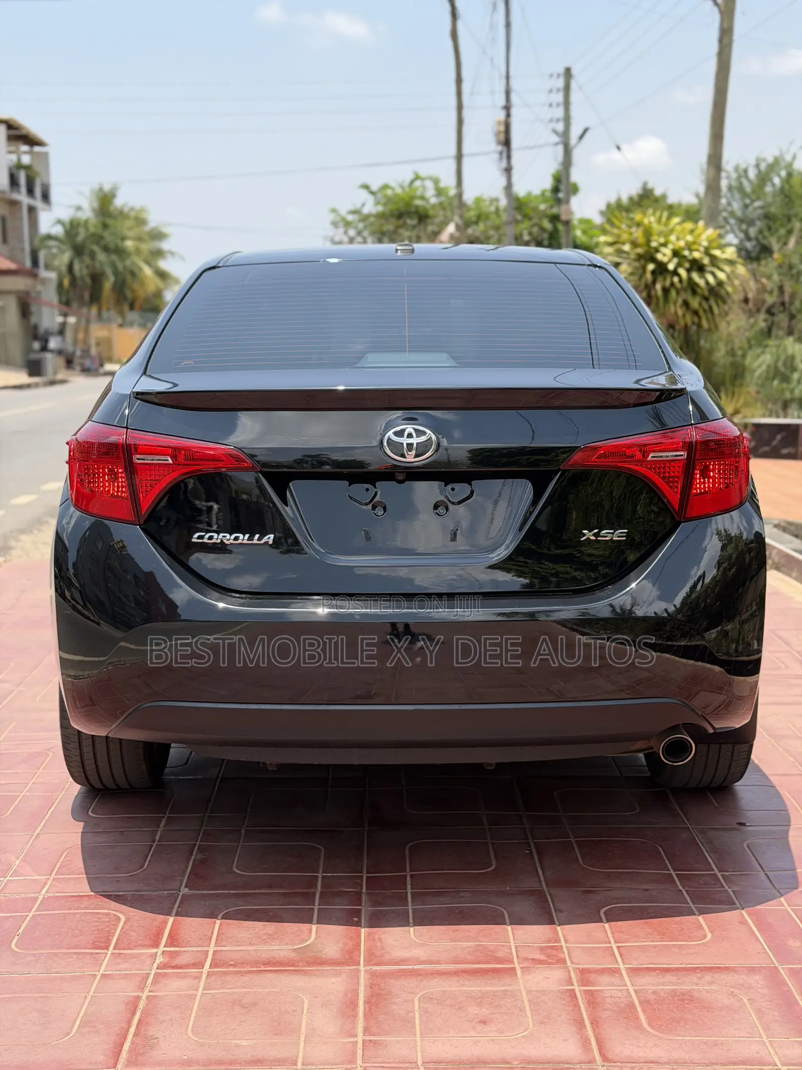 Toyota Corolla XSE (1.8L 4cyl 2A) 2018 Black