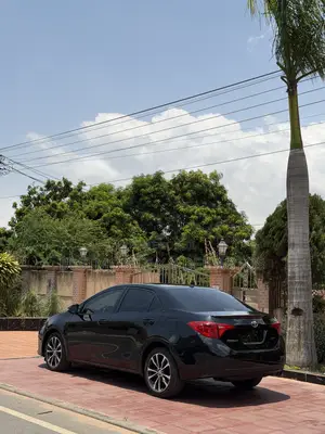 Toyota Corolla XSE (1.8L 4cyl 2A) 2018 Black