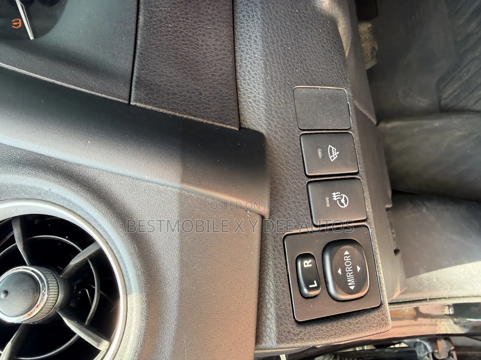 Toyota Corolla XSE (1.8L 4cyl 2A) 2018 Black