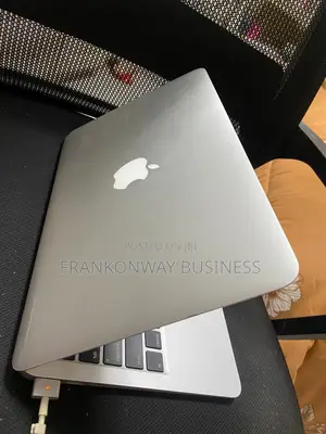 Laptop Apple MacBook Air 4GB Intel Core i5 SSD 128GB