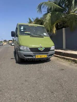 Mercedes-Benz Sprinter 2009 Green