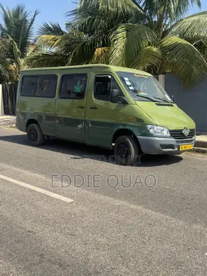 Mercedes-Benz Sprinter 2009 Green