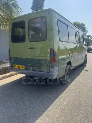 Mercedes-Benz Sprinter 2009 Green