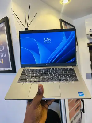 Laptop Dell Latitude 5320 8GB Intel Core i5 SSD 256GB