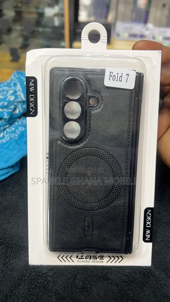 Samsung Z Fold 7 Case (Black)