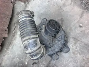 Kia Bongo 3 Air Filter Cleaner
