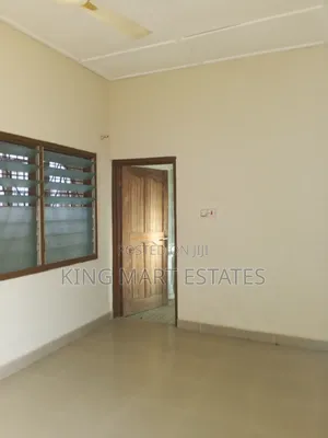 3bdrm Apartment in Fumesua - Kyerekrom, Kumasi Metropolitan for rent